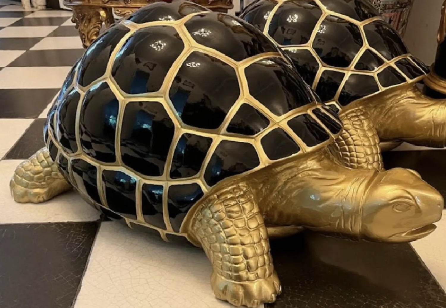 luxuswerbung-white-label-landschildkroete-schildkoete-wasserschildkroete-lebensgross-skulptur-individuelle-figuren-kaufen-xxl - Luxuswerbung.de